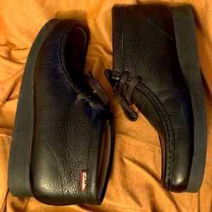 Clarks walkable boot black leather 8 men